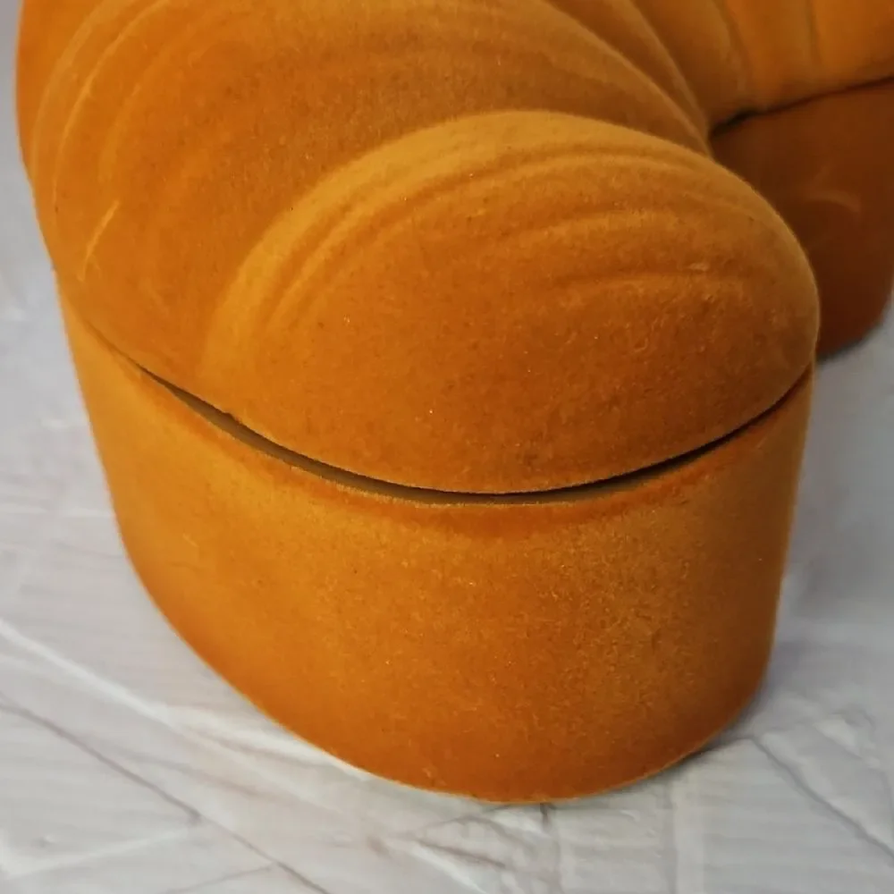 2** Croissant-Shell-Shaped Decorative Catch-All Storage